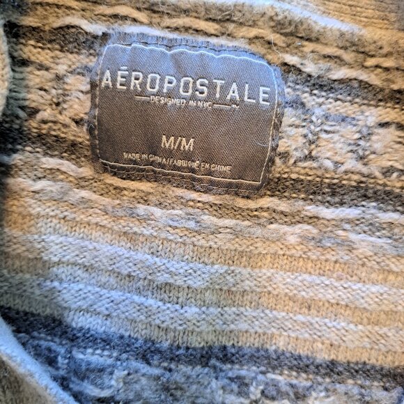 Aeropostale Wool Blend Button Up Gray Patterned V Neck Cardigan Size Medium - Picture 6 of 7